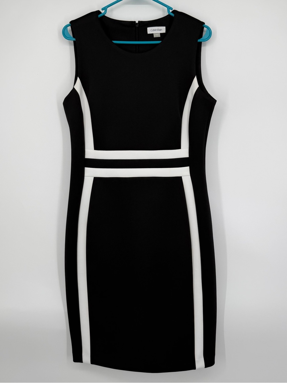 Calvin Klein Black and White Sheath Dress Size 12 Scuba Fabric